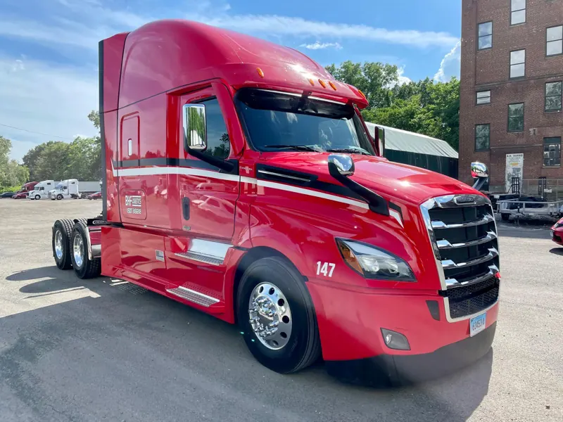Red Freightliner, unit 147